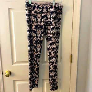 Patterned leggings